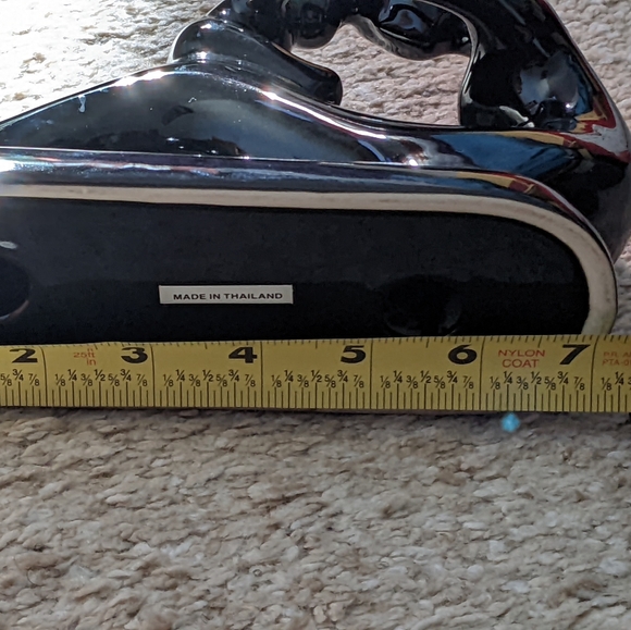 Porcelain Mother and Child Figurine - Picture 5 of 5